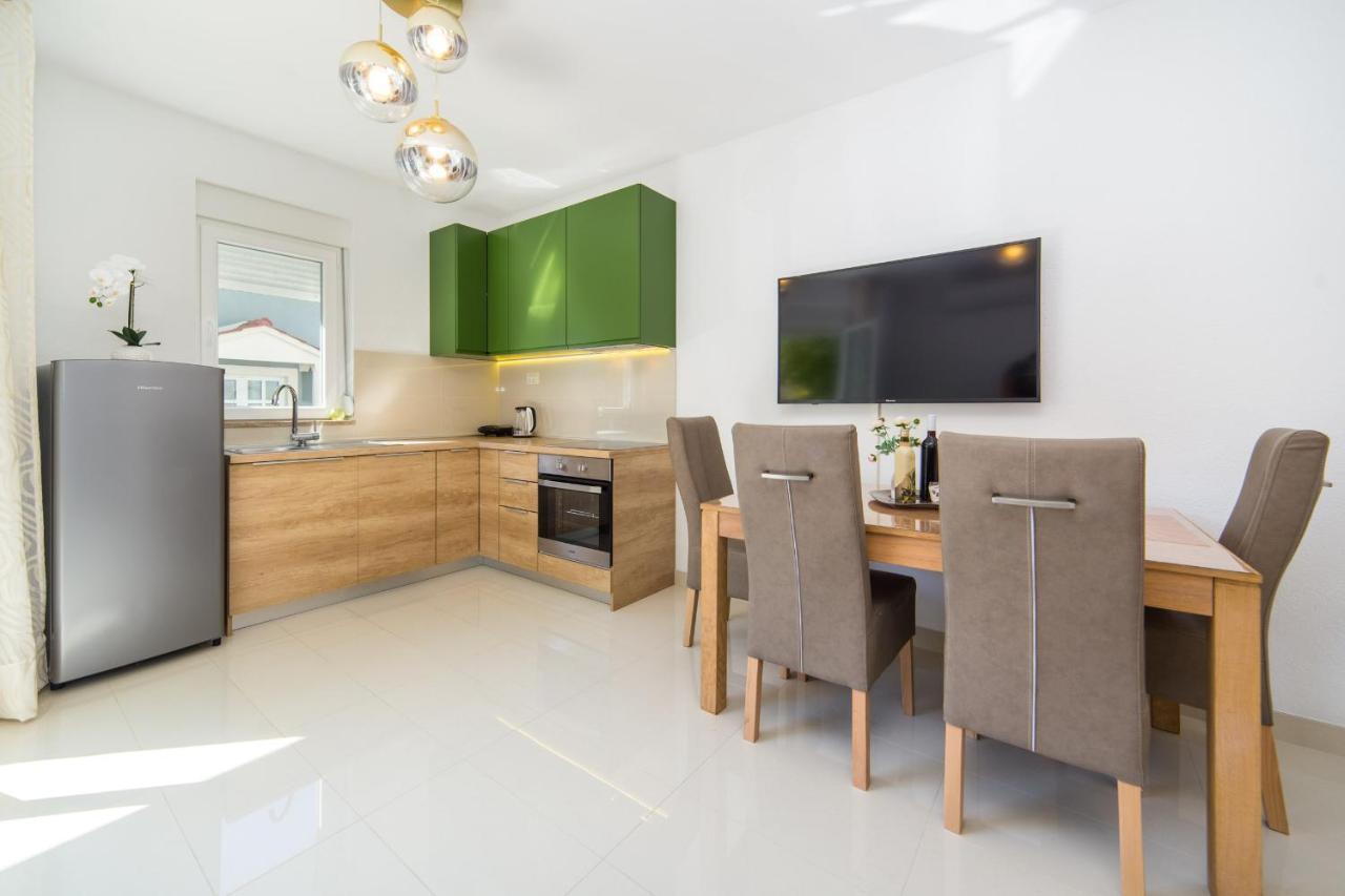 Apartments Zvonik Брист Экстерьер фото